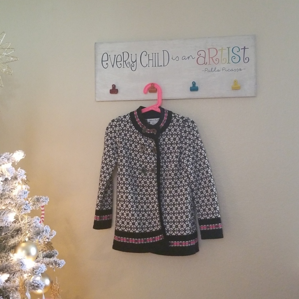 Girl's sweater